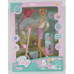 MUNECA TINY CON MONOPATIN 54925
